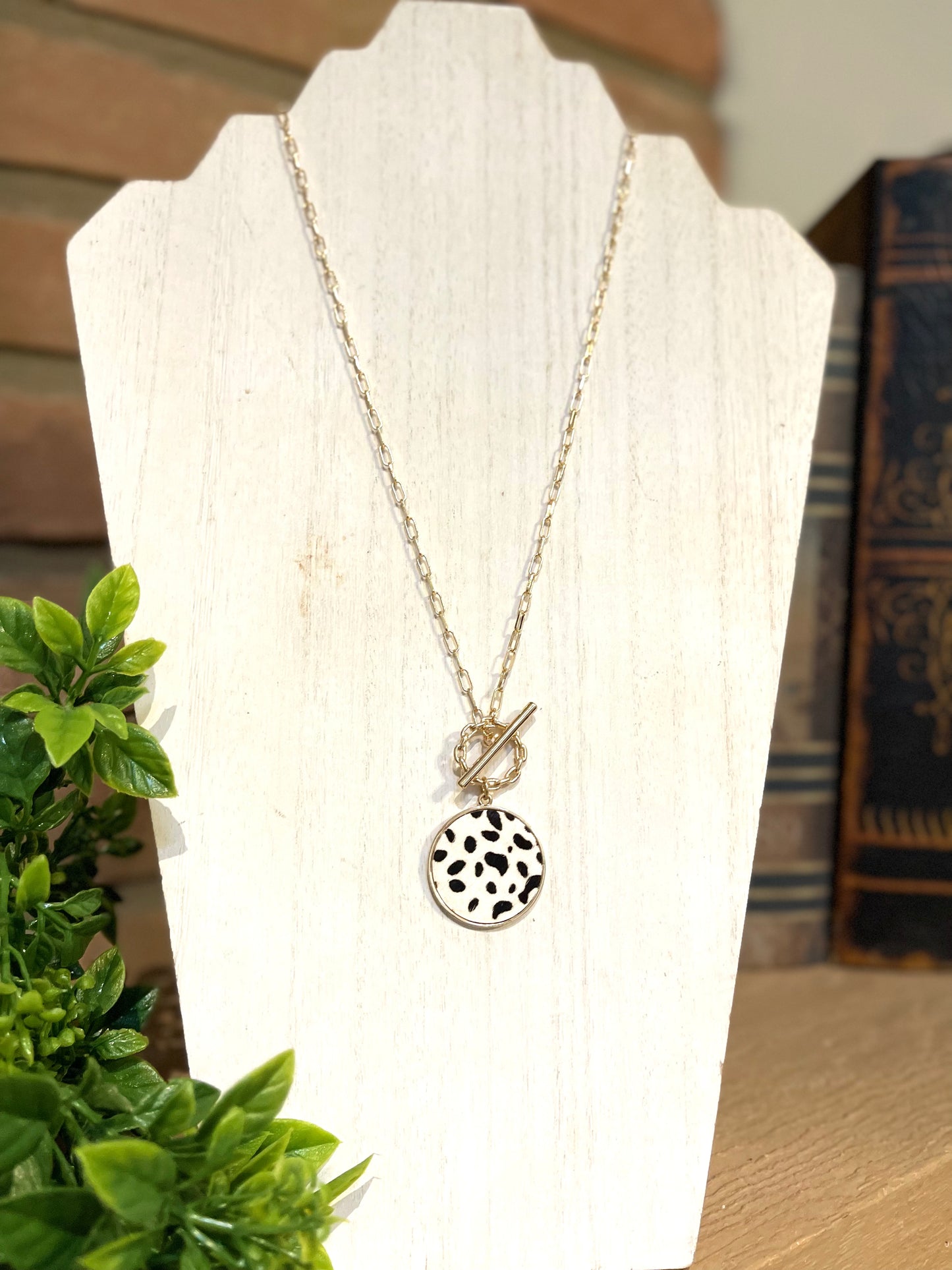 White Spotted GL Front Toggle